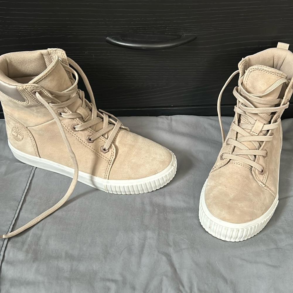 Timberland Beige/Tan High-Top Sneakers